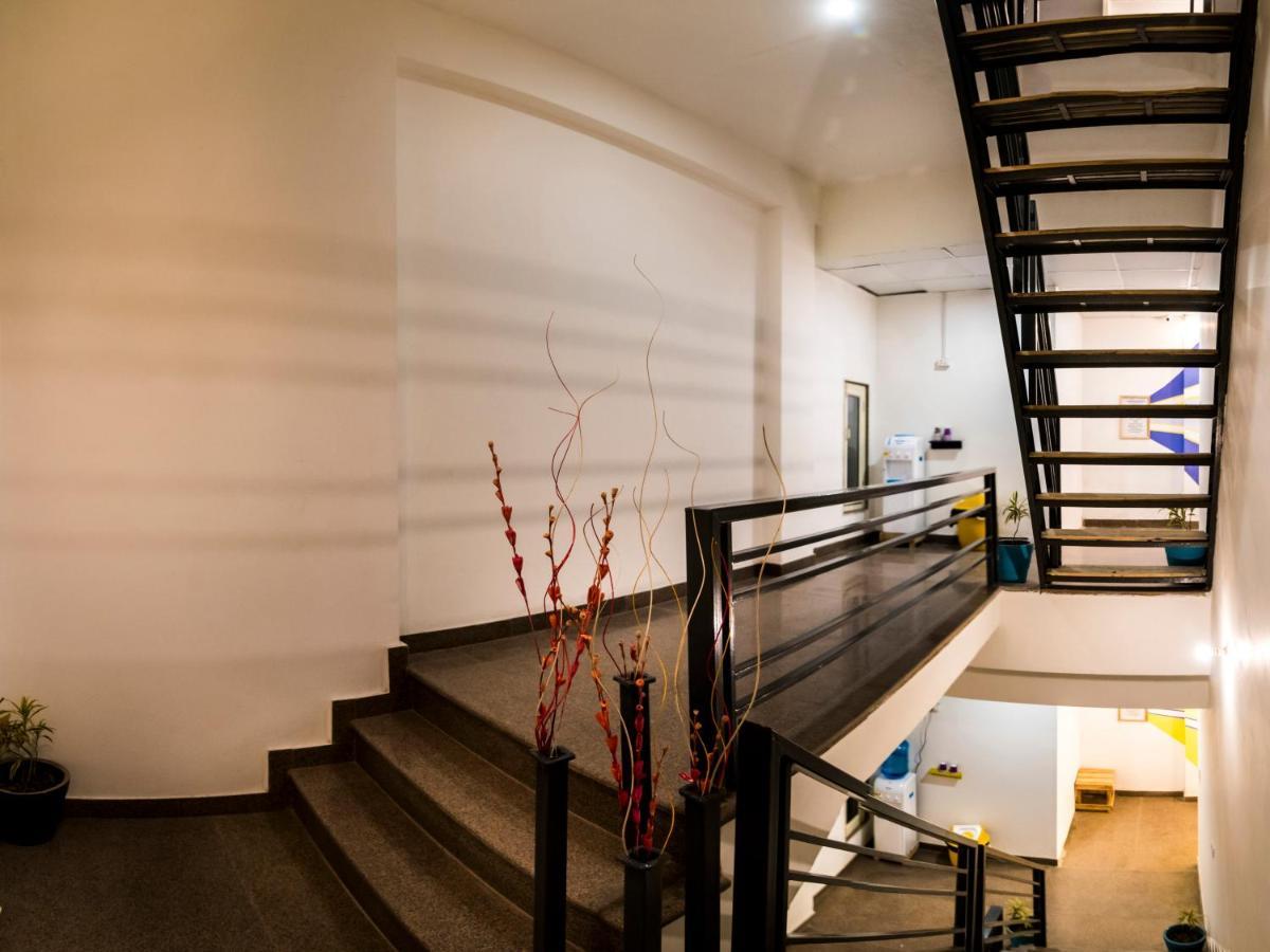 Gypsy Nest Hostel อัครา ภายนอก รูปภาพ