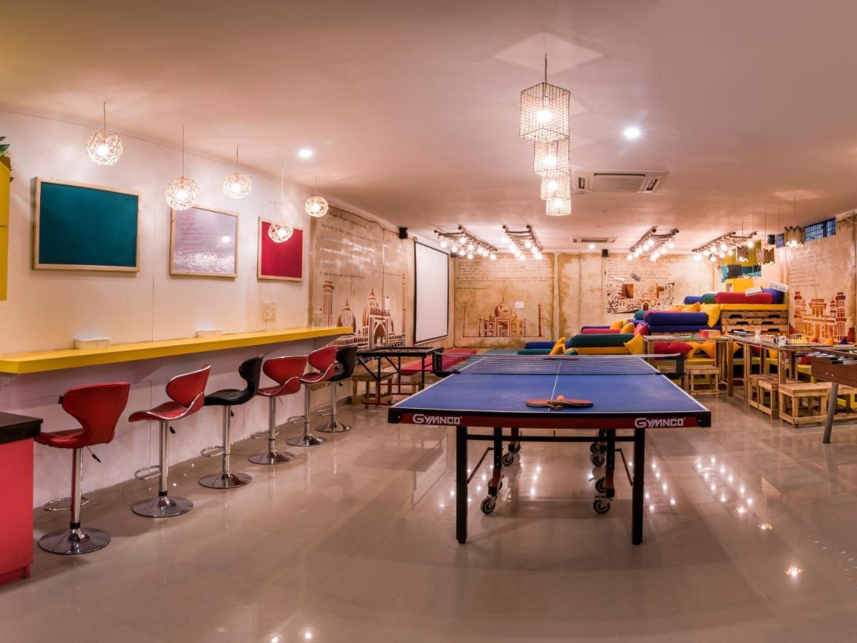Gypsy Nest Hostel อัครา ภายนอก รูปภาพ